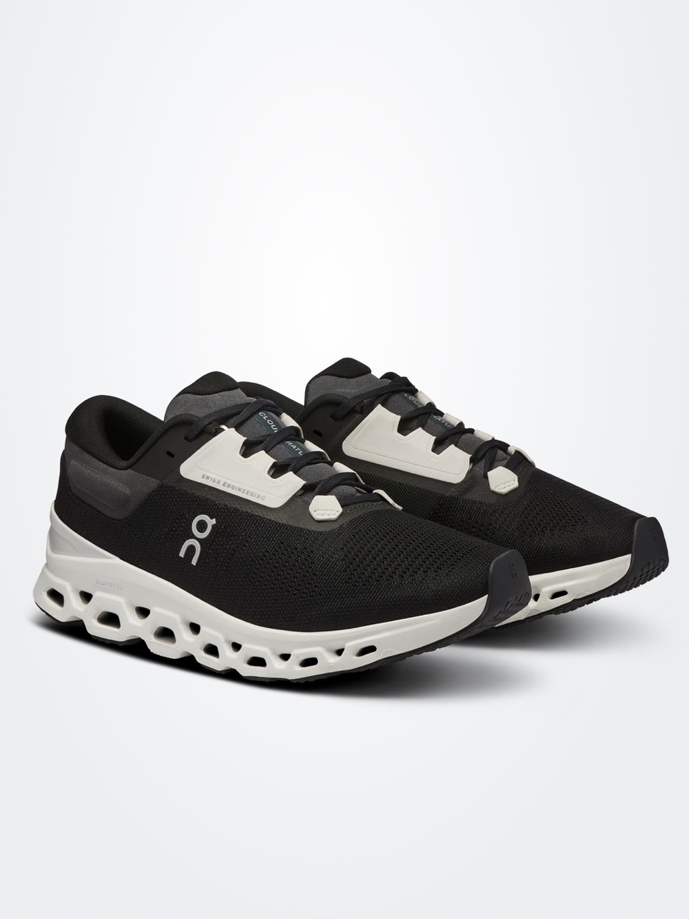 On Running Black | Frost
Cloudstratus 3 men size 10.5 gently used